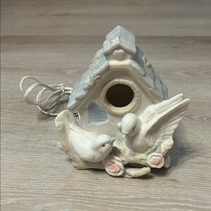 Vintage Ceramic Light-Up Dove Love Birds Birdhouse Night Light